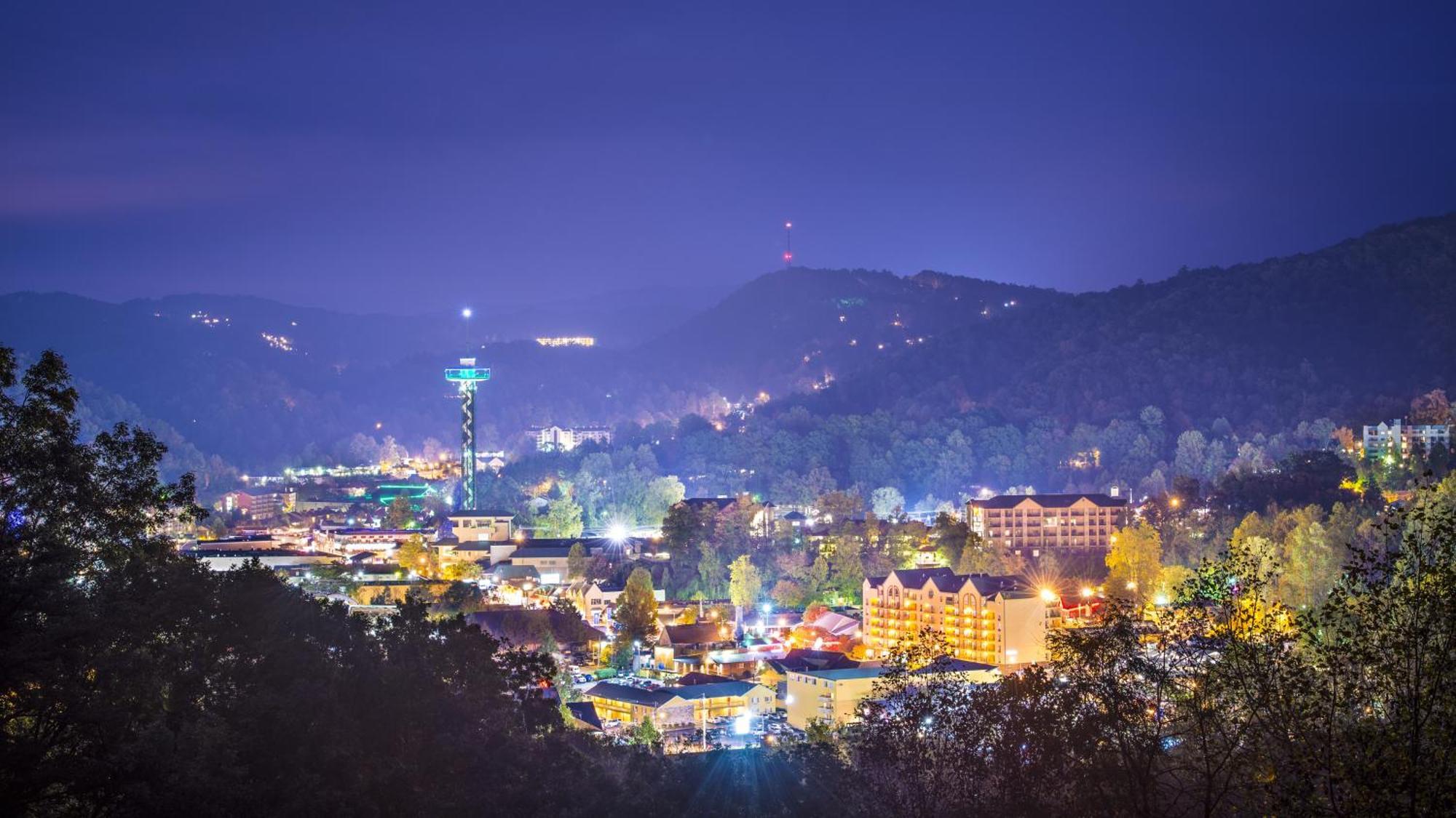 The Tiny Barn, 1089 Free Tickets Each Paid Day, Dollywood And More Sevierville Exterior foto